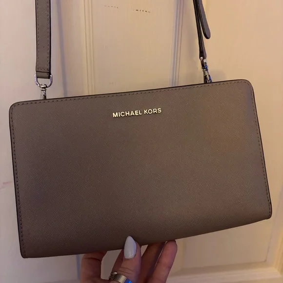 Michael Kors Beige Crossbody Bag - Picture 1 of 4